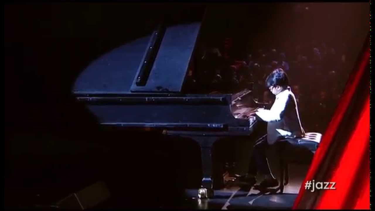 joey-alexander-on-piano-photo-1